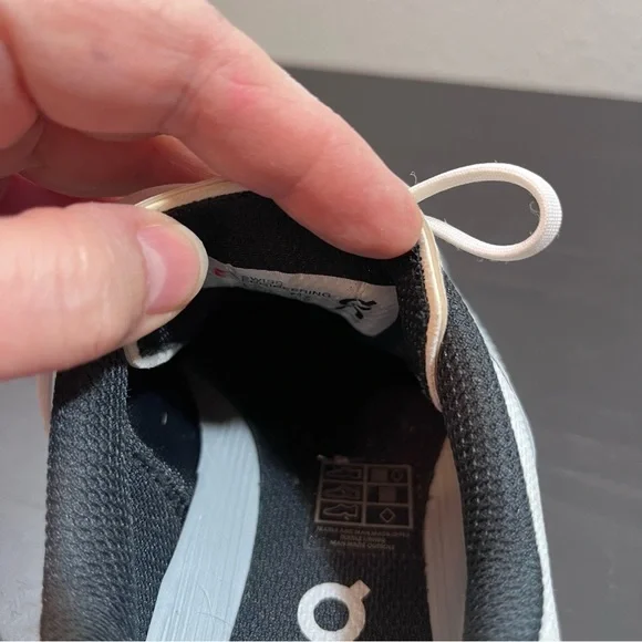 ON Running Cloudsurfer Men's US 7 Gray White Running Shoes Sneakers CloudTec - Picture 12 of 13